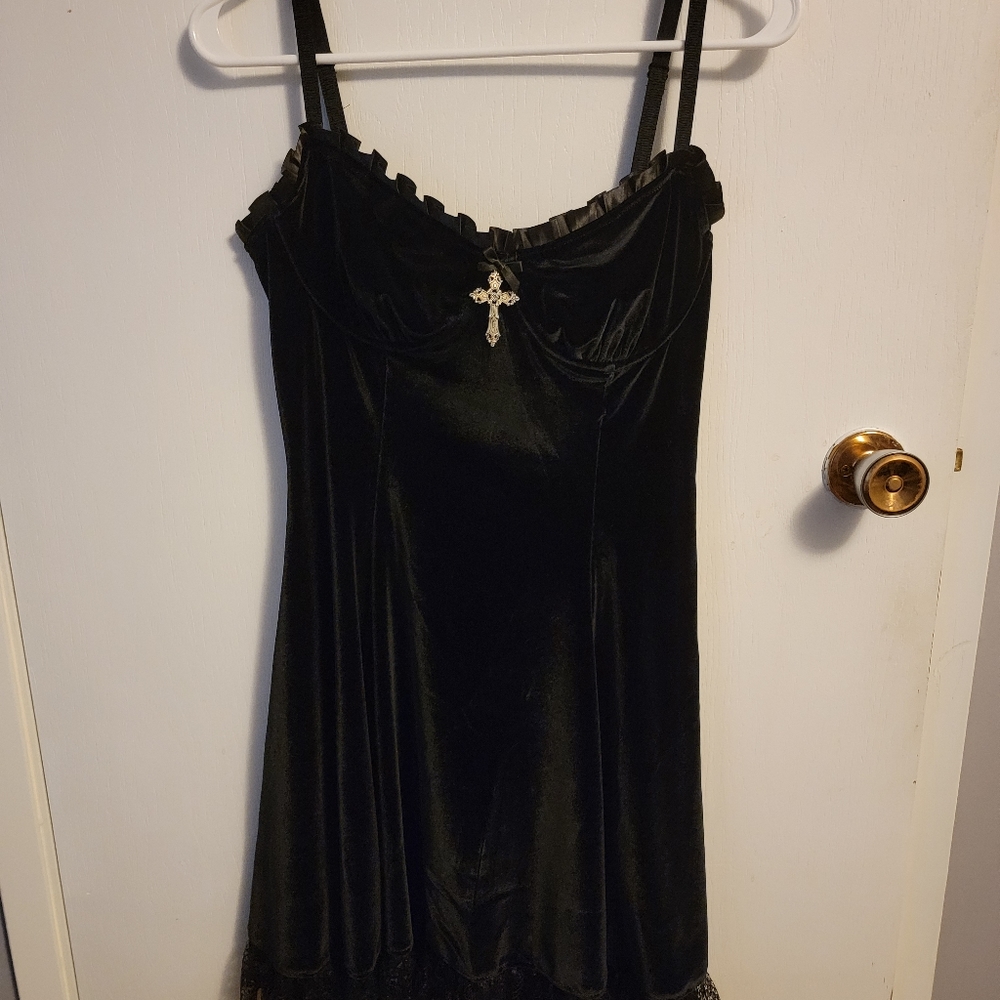 Velvet Dolls Kill Dress Size M - Picture 2 of 6